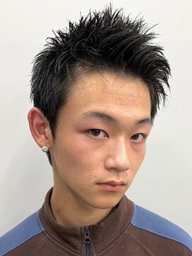 セプト 博多(SEPT.) スパイキーショート アップバング メンズショート 眉毛カット