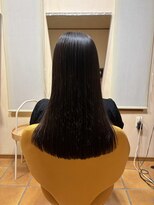 ククオブヘアー(KUKU of Hair)&nbsp;ストレートロングヘア