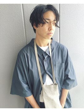 スティードトーキョー(Steed Tokyo) Men's style 抜け感×センターパートショート