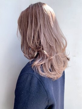 アイティー バイ アルバム 中野店(IT by ALBUM) ミルクティーベージュロング_ローライトスリークボブ_ba284034
