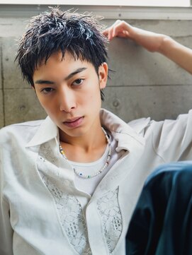 ライラ(Lyla) スクエアツイストベリショウルフ