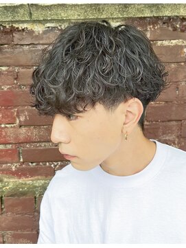 フィフス 渋谷(fifth) メンズ束間波巻きスパイラルパーマツイストスパイラルパーマ