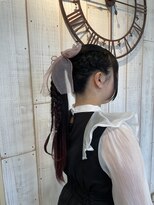 ヘアメイク カン プラスエフ(HAIR MAKE KANN+f)&nbsp;編み込みヘアアレンジ／ポニーテール／毛先カラー