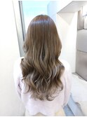 ミルクティーベージュグラデーション×レイヤーカットスタイル