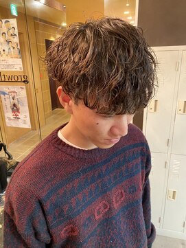 グロウ 天神店(growth) 波巻きパーマ