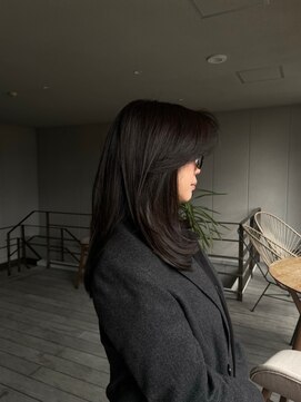 リバレッジ 広尾(Leverage) 大人海外ミディアムレイヤー：Maho Toda