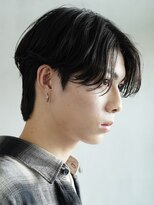 テン 心斎橋(tenn.)&nbsp;心斎橋フェザーパーマニュアンスパーマセンターパート刈り上げ◎