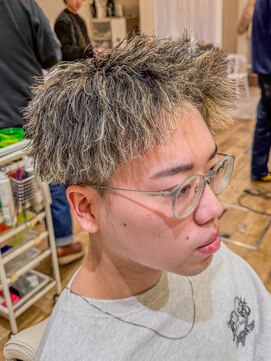 ルースト 京都四条大宮店(ROOST) ツイストハイライト