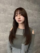 ルイス(L'wis)&nbsp;小顔フェミニン、オリーブカラー、ワンカールレイヤー、20代