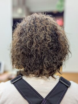 ナンバーエイト(number eight) 20代30代メンズカットメンズヘアメンズ髪型◆スパイラルパーマ