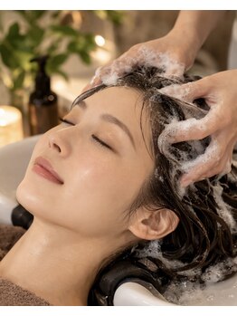 サイズ アヴェダ 町田モディ店(XXXY'S AVEDA)の写真/髪質や頭皮の状態に合わせて選べるAVEDAの癒しのヘッドスパ♪貴方に必要なメニューをご提案します！