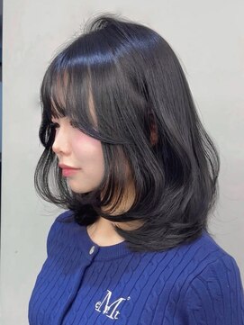 エル バイ アンキシム(elu by AHNKISM) 韓国風顔まわりミディアムレイヤーカット