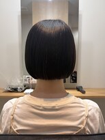 オーマ(OMA) あご上ボブ