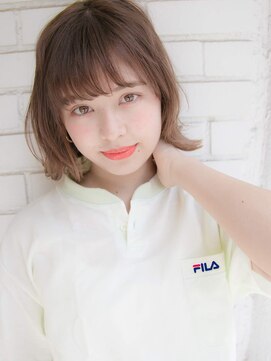 ルティア(Lutia) 外ハネ シースルーバング シルクベージュ