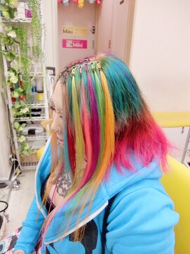 エクステ専門店ミキ 横浜店(MIKI) 派手な原色パステル前髪三つ編みエクステカーリー♪/