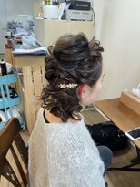 ロカット サロン(Roquat Salon)&nbsp;サイドローポニーヘアアレンジ【ヘアセット立川/立川南/八王子】