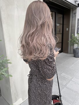 ニキータ(Nikiita) 大人女子のハイトーン*ホワイトミルクティー