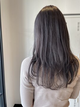 サラ(sarah) 透明感ロングカラー