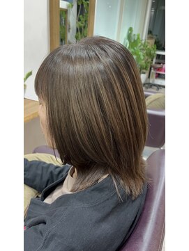 美容室 ラ・クープ 脱白髪染め大人ハイライト