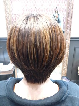 ミュズィー ドゥ ヘア(Musee du hair) バッサリショートカット