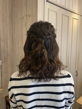 エイミーバイアフロート(amie by afloat) ハーフアップ