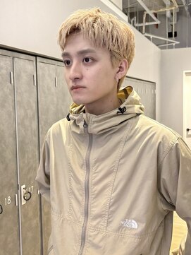 ジアン テラス(GIEN TERRASSE) ブリーチ/ベージュカラー/ブロンドカラー@重里