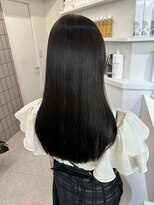 ペレ 栄 アネックス(PELE栄ANNEX)&nbsp;韓国 くびれロング レイヤー ワンホンヘア 小顔前髪