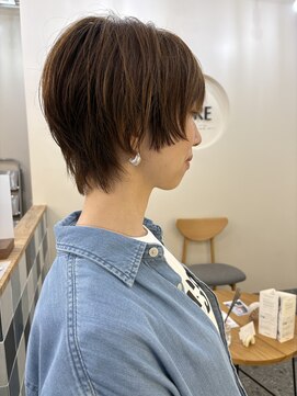 ロア 四条河原町店(LoRE) 伸ばし中のショートをウルフっぽく