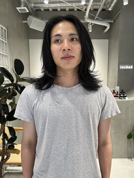 テクネ 天神大名(techne) 天神大名フェザーパーマシャドウパーマ緩めセンターパートウルフ