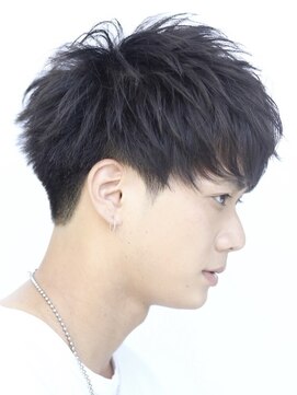 クロトヴィラ 天神大名(KUROT villa) ナチュラルツーブロック刈り上げマッシュ