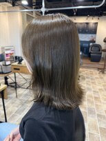 アシュレイ(ASHLEY)&nbsp;透明感オリーブベージュ×くびれボブ