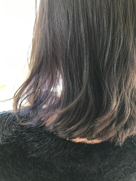 ヘアーアンドビューティー ルーツ(hair&beauty #roots) ミディボブ×インナーカラー