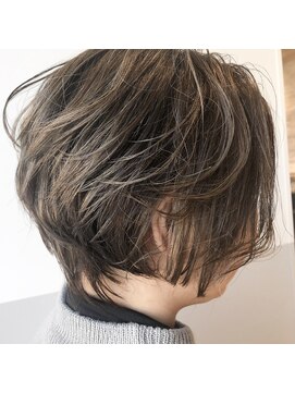 ウル(uLu.) 【白髪ぼかし×骨格補正】ハイライトグレージュ☆