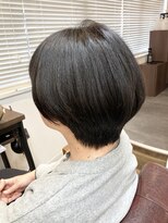 ベッカ(Becca) マッシュショート