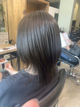 オット レイクウォーク(Otto) グレージュカラーボブウルフフェミニン小顔カットミニボブ