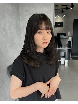 マエストロ(Maestro) ミディアムレイヤー/レイヤーカット/透明感グレージュ/韓国ヘア