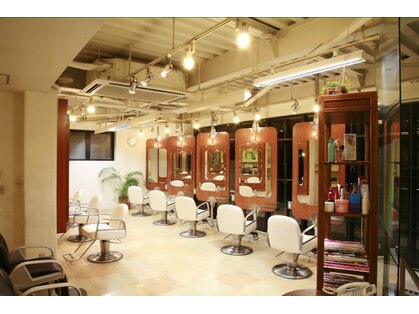 牛若丸ジャパン(Japan)の写真