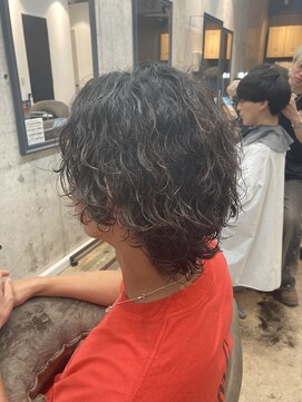 アロー 船橋店(AROH) MEN’S HAIR/サーフカール/刈り上げセンターパート/船橋