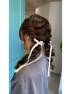 ルネ清水アネックス (Rune 清水 ANNEX) 編み込みヘア