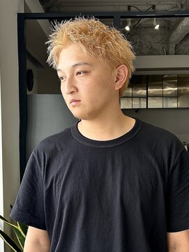 ノブレス ノアール(NOBLESSE NOIR) スパイキーショート×ベージュ