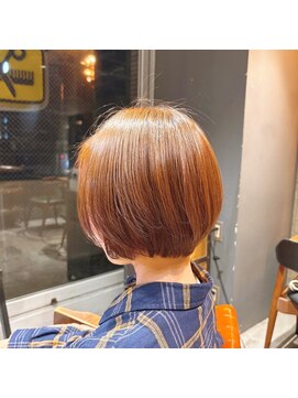 インス(ensue) 20代30代小顔ショートレイヤー◎韓国風くびれヘア