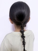 マーシュ(marshu) kidsヘアアレンジ編みおろし