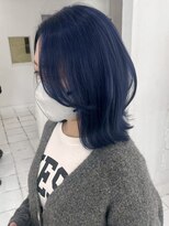 トイロ(toiro)&nbsp;レイヤーカットブルーブラックダブルカラーブリーチカラー