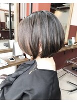 ルーファス 恵比寿 渋谷(Ruufus) 丸みの美シルエットショートボブ【Ruufus恵比寿渋谷】