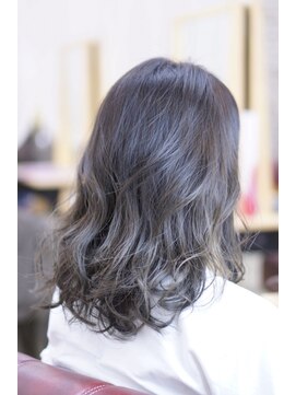 フルブルーム(fullbloom) [西八王子/full bloom]ノンブリーチ グレージュグラデーション