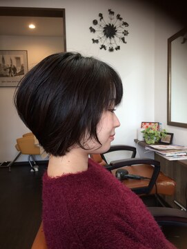 メイメーア(Ma Mere) ショートボブ