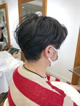 ヘッズ 本八幡店(HEADS) MEN'S HAIR  センターパート　ツイストスパイラル　コンマヘア