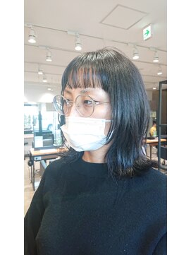 ケーオーエスビューティー(K O S beauty) オン眉パッつんウルフ