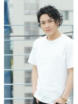 クシュ 所沢東口店(kusyu...)&nbsp;束感波巻きハイライトマッシュパーマウルフアッシュブラック所沢