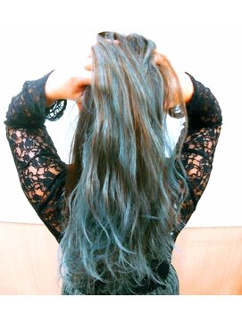 クオーラ ヘアサロン(Cuaura HAIR SALON) ミディアムグラデーションカラー